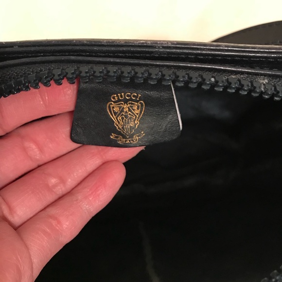 ⭐️SOLD⭐️Authentic Vintage Gucci Crossbody Bag - Picture 7 of 7